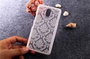 Чехол с узором для Lenovo Vibe P1M "белый"