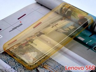 Ультратонкий силиконовый чехол для Lenovo S60 "золотой"